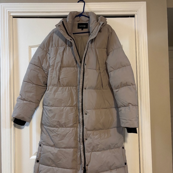 George Woman’s Puffer Coat - Picture 1 of 1